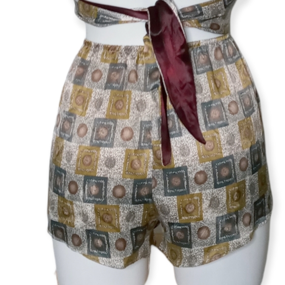 Bobbie Short Set Reversible Top Size Medium - Picture 8 of 8